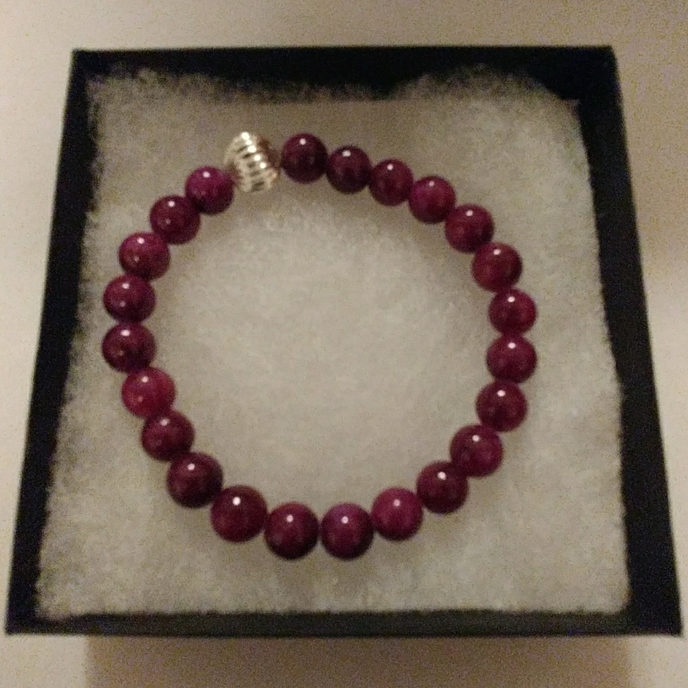 Violet Mountain Jade Stone Bracelet - Picture 3 of 8